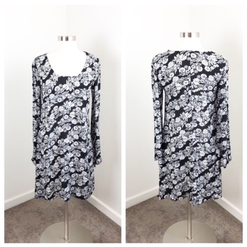 Mossimo Supply Co black floral long sleeve dress